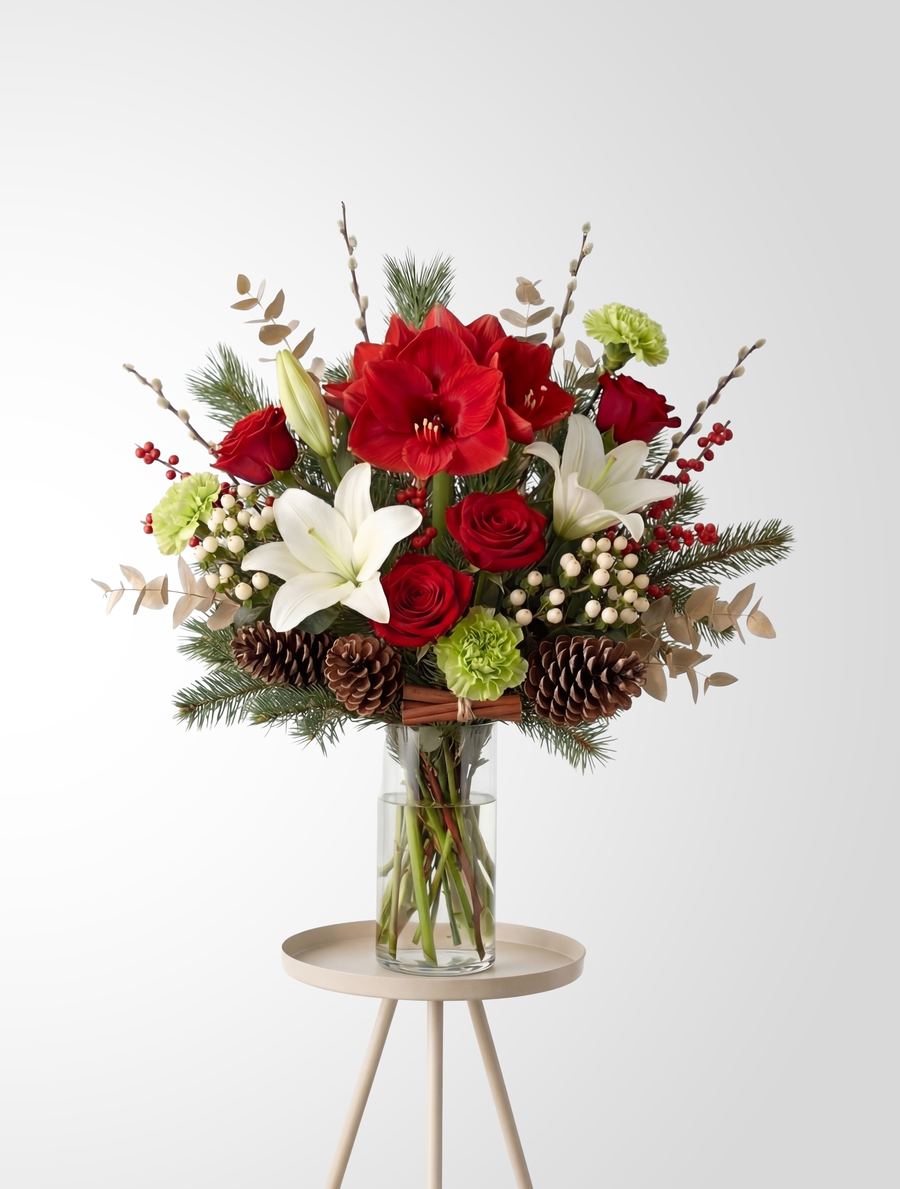 Festive bouquet Cunard white